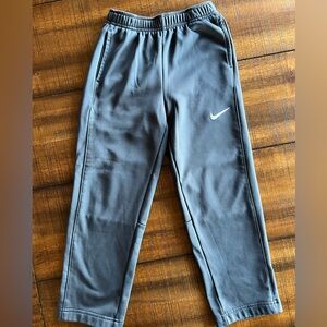 Nike kids dri fit jogger, size 7, with pockets